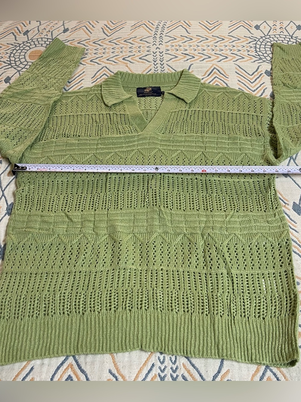 Men's V-Neck Openwork Sweater in Light Olive - Picture 4 of 7